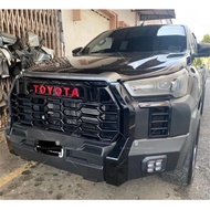 Toyota Hilux Revo Rocco Rogue converti Tundra look Bumper revo bumper grill Fender Foglamp Head lamp