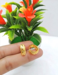 10k Non Tarnish Flower Engraved Clip Earrings