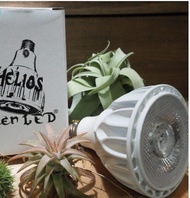 Helios Green Led Pro HG 24(雙鏡片）黑或白色 進階版太陽神塊根，多肉，漆樹，橄欖植物燈 黑叻色 最新包原有30度及新90度廣角雙鏡片補光燈植物燈🔥🔥🔥 優惠：⭐️⭐️遮光/反射配件Shade Reflector 連燈買只須額外加$80⭐️⭐️ 歡迎查詢💥💥💥短期優惠，買2支燈或以上，送1個精美Helios 黑膠盆💥💥💥送完即止