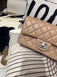 Chanel A69900 cf20 classic flap 20cm 100%Authentic ,unused  💎尖沙咀中港城門市❤️
