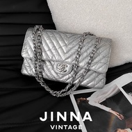 Chanel • 稀有液態銀爆裂紋山形紋牛皮Cf 25翻蓋包 全配✔️