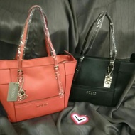 Guess 💯Woman Shoulder Tote bag