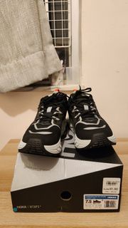 Hoka One One x WTAPS U Anacapa Low GTX 黑色運動鞋