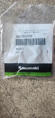 หมุดยึดชุดสีKlx150Z125NINJA250(92039-0709)