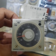 Omron H3CR-A timer H3CR-A 100-220vac + 11 pin socket