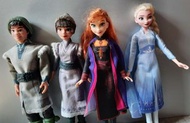 正版迪士尼冰雪奇緣模型公仔/Elsa/Anna（一共4件，95%new）