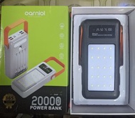 自帶4線快充型行動電源20000mAh-2.1A+緊急LED照明燈Comes with 4-wire fast charging power bank 20000mAh-2.1A