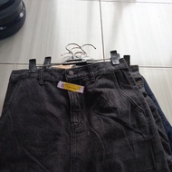 JEANS SKIRTS P. L 15 to 500 (10kg)