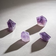 華光-藏晶閣 |巴西紫水晶六棱柱| 高能量守護石|不指定隨機
