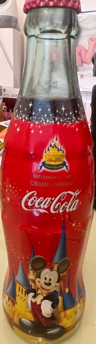 2005 香港迪士尼樂園 Grand Opening 開幕限量紀念版可口可樂 (未開封) Coca-Cola Disney Grand Opening Bottle