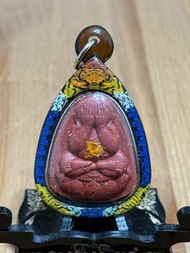 龍婆趁乃
2568年
帕必打無頭虎
背面第六期無頭虎