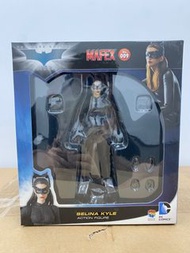 MAFEX 009 SELINA KYLE 貓女