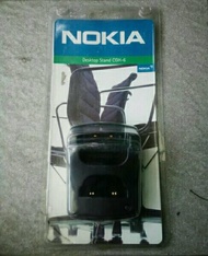 desktop hp jadul nokia 8110 pisang