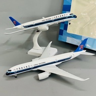 China Southern Airlines Airbus A350 Airplane Model High Quality Metal 1/400 Scale Super Beautiful