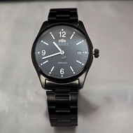 ORIENT Japan ผู้ชาย FER21001B0 สแตนเลสรมดำ ตัวเลขสีทอง-สีขาว พรายน้ำ ประกันศูนย์