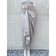 rok lilit satin polos wrap skirt / rok premium satin velvet - silver