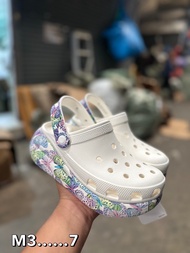 Croc Classic Butterfly รองเท้าแตะแบบสวม เสริมส้น ทำจากยาง Sz.M3-M7 มี 4 สี น้ำหนักเบา ระบายอากาศดี A