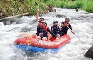 Telaga Waja Rafting dengan Pura Lempuyang atau Tour Air Terjun