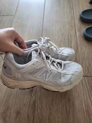 New balance nb878 beige color 90% new