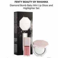 Set highlight and Fenty beauty lip gloss