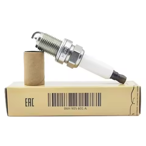 4/6PCS 06H905601A PFR7S8EG 1675 Platinum Spark Plug For Audi A3 A4 A5 Q5 R8 S5 VW Golf Jetta Passat 
