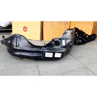 พลาสติกซุ้มล้อหน้า Toyota camry asv70 acv 70 ปี พลาสติกใต้เครื่อง camry 2018-2024 ราคาข้างละ