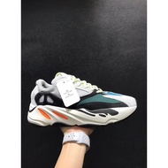 Kanye West x  椰子 Runner Boost 700  尺码: 40 40.5 41 42 4