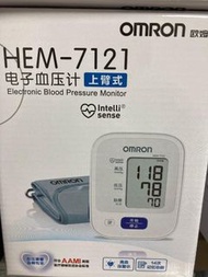 🌞 現貨 電子血壓計Omron Hem-7121上臂式 電子血壓計