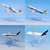 1:400 Scale 16 cm Airbus A320 / A380 Boeing 777 Boeing 747 Airplane Model