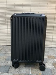 20吋商務行李箱，20吋出trip行李gip，20吋登機行李箱，全新現貨登機款行李箱🧳，✈️全新黑色旅行喼 行李箱，20”hand carry  luggage baggage