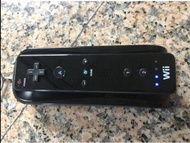 &lt;&lt;二手良品&gt;&gt;Wii 右手把座充 充電電池 可重複使用 可直接充電(不含照片中手把)