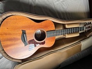 Taylor gs mini mahogany Acoustic Guitar