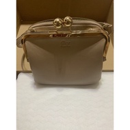 Second-Hand-Pixy Pixy Journey Port Gold Bag Currency