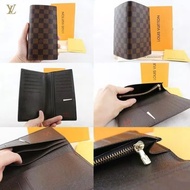 Dompet panjang Louis Vuitton