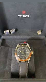 Tudor 帝舵 Black Bay GMT S&amp;G 黑金酒紅色鋼錶殼 棕色皮錶帶