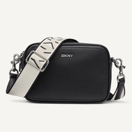 [S] DKNY BLACK/SILVER R61EZO35-BSV NESSA CAMERA BAG, 700948671330 (SD1886)