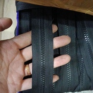 Zipper Cut And Wrap Size 5 (50 Yards-100 Yards)