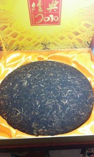 老曼娥2010年 勐海班章經典珍藏普洱茶(生餅)3000公克&lt;有機認証&gt;