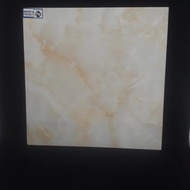 GRANIT GARUDA DRAGON L CREAM 60X60