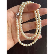 Akoya real pearl necklace, shiny and not exposed, a few strange pieces with a light spleen, beads 5 