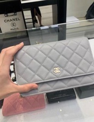 chanel 21A Light Grey Woc 淺灰色🩶 荔枝牛皮 | 淡金扣 未使用品有塵袋 盒 💰16500 可送禮