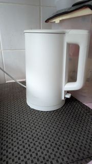 小米白色電熱水壺