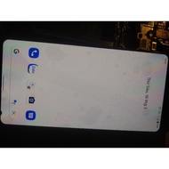 Pixel 3 screen with small dots