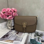 COACH Amelia 馬鞍包