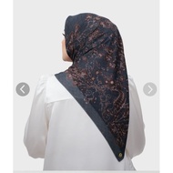 Buttonscarves Nada 3 Deep Talk