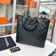 Chanel 黑銀竪版購物袋 尺寸約29*28.5 附件卡、塵袋。