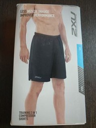 2XU Training 2in1 Compression 9"男子運動短褲連壓力內胆尺碼: S