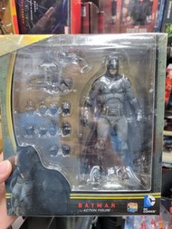 Medicom MAFEX 017 Batman from Batman V Superman Figure$800#medicomtoy #mafex #017 #batman #batmanvsu