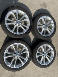 議價出售二手235/45R17輪胎，17寸輪轂大眾尚酷輪轂輪胎一套，