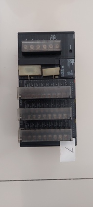 PLC OMRON CJ1M-CPU11 set 7 bekas